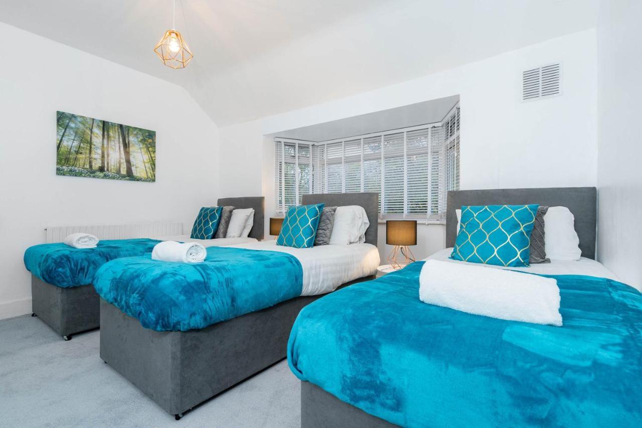 Large 4 Bedroom House - Top Rated - Off-Street Parking - Garden - Sleeps 9 - Contractors - Groups - Pool Table Northfield Kültér fotó