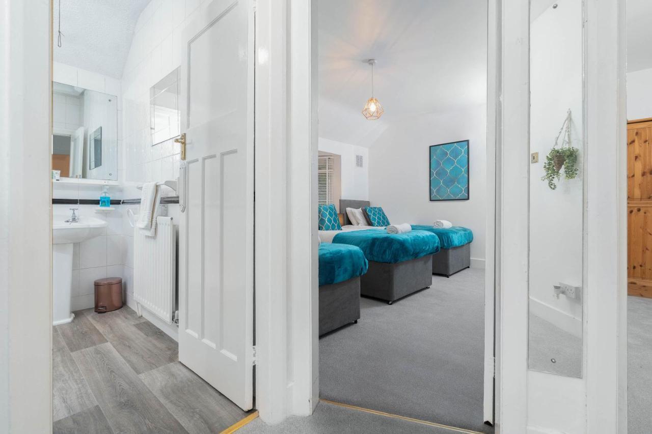 Large 4 Bedroom House - Top Rated - Off-Street Parking - Garden - Sleeps 9 - Contractors - Groups - Pool Table Northfield Kültér fotó
